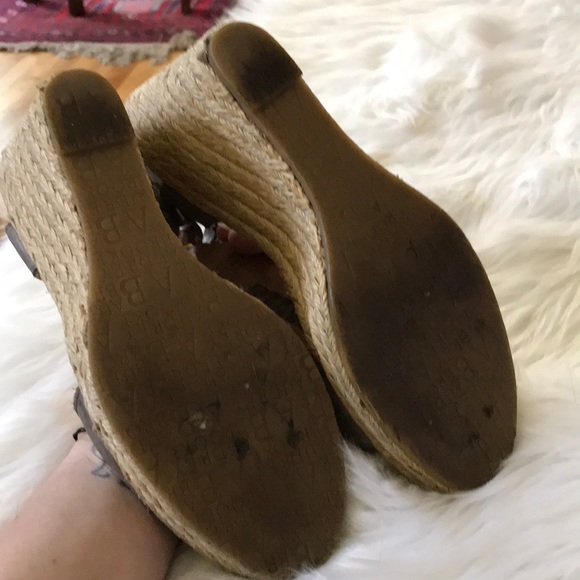 A u d r e y B r o o k e • Leather espadrilles - Picture 5 of 5